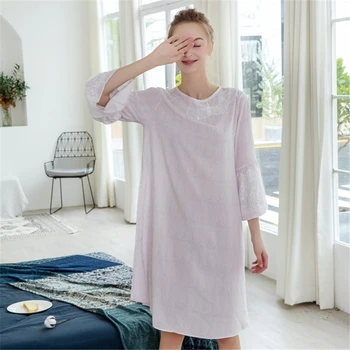 Moterų namuose paslaugų naujas medvilnės nightdress pavasarį ir vasarą trimitas rankovėmis, plonas skirsnio siuvinėti juostelėmis ночная рубашка