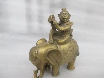 Kinijos rankinis, plaktukas, retų taikiai beždžionių jojimo kaip statula