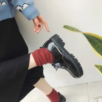 2020 m. pavasarį mažas odos batai moterų retro Britų vėjo laukinių Sen studentas vieno batai moteriška storio apačioje odiniai batai J14-84