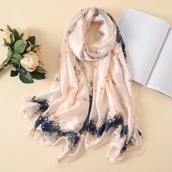 Prabangos prekės 2019 m. Pavasario ir vasaros naujų stilius ponios Mados Gėlių spausdinti didelio moterų skara paplūdimio skara Populiarus šilko headcloth