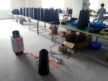 Karšto Pardavimo Kinijos Etapo Šviesos 4XLOT LPG Sistema, 200W Purškimo Priešgaisrinės Mašinos Liepsnos Srove 1-3 Metrų Gumos Dujų Žarna iš Nerūdijančio Plieno Apkaba